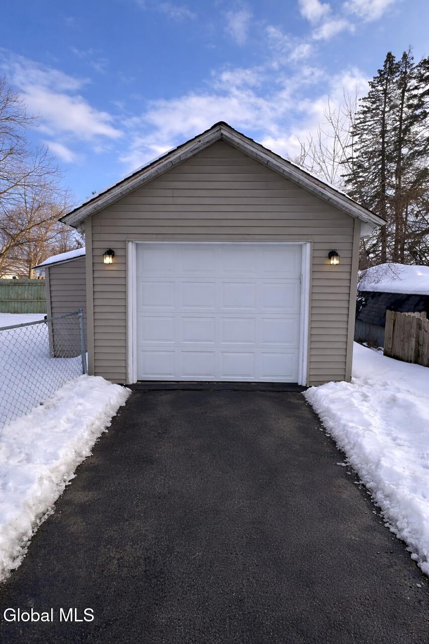 226 Glengary Road Schenectady NY 12304