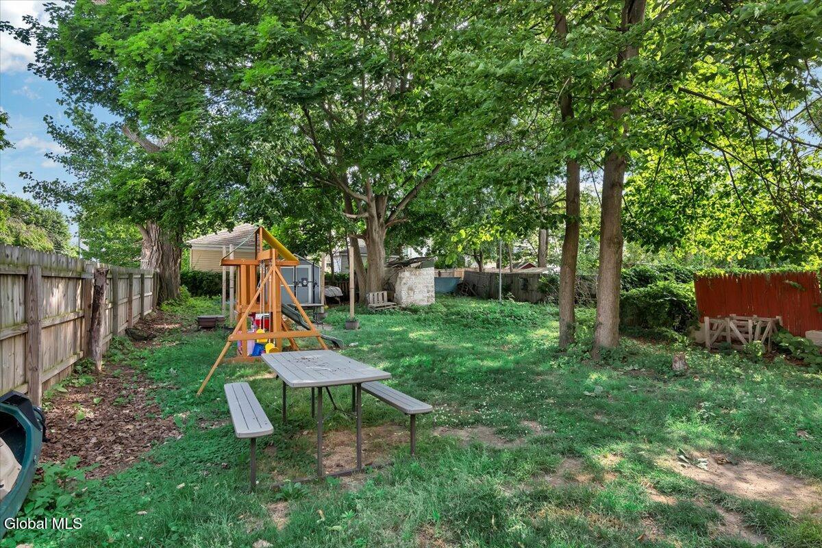 2310 Fairlee Street Schenectady NY 12306