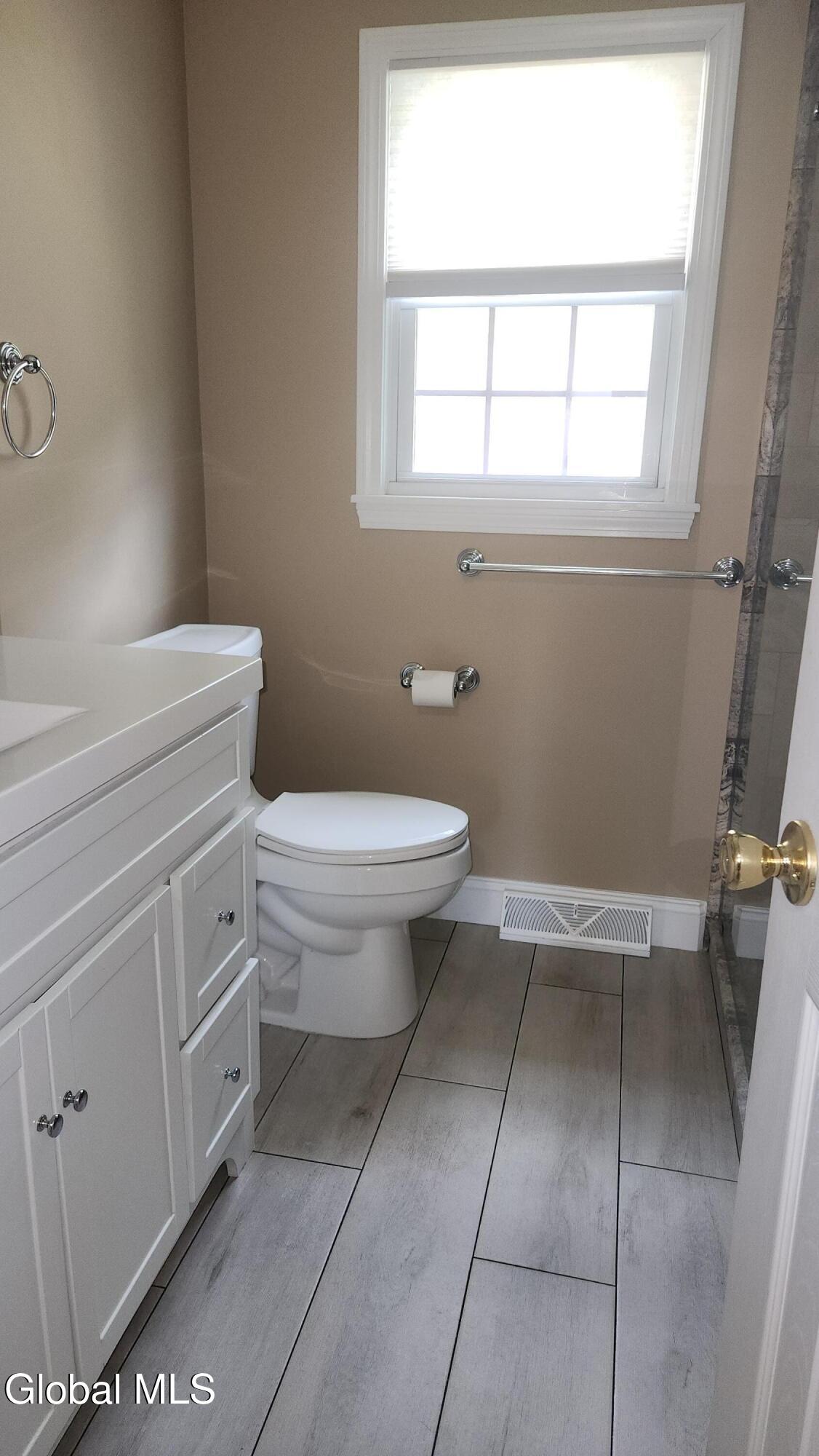 16 Woodridge Street Albany NY 12203