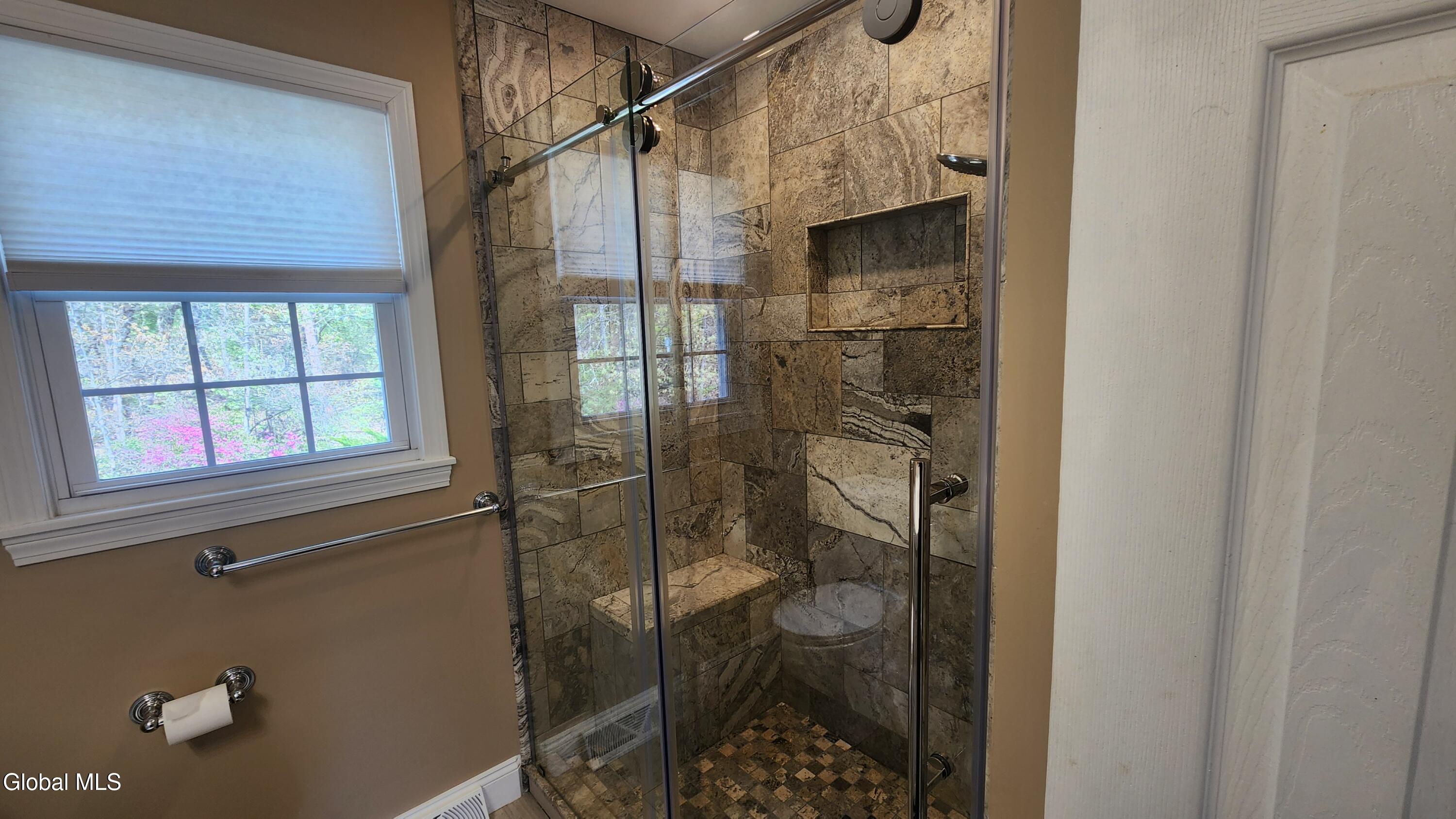 16 Woodridge Street Albany NY 12203
