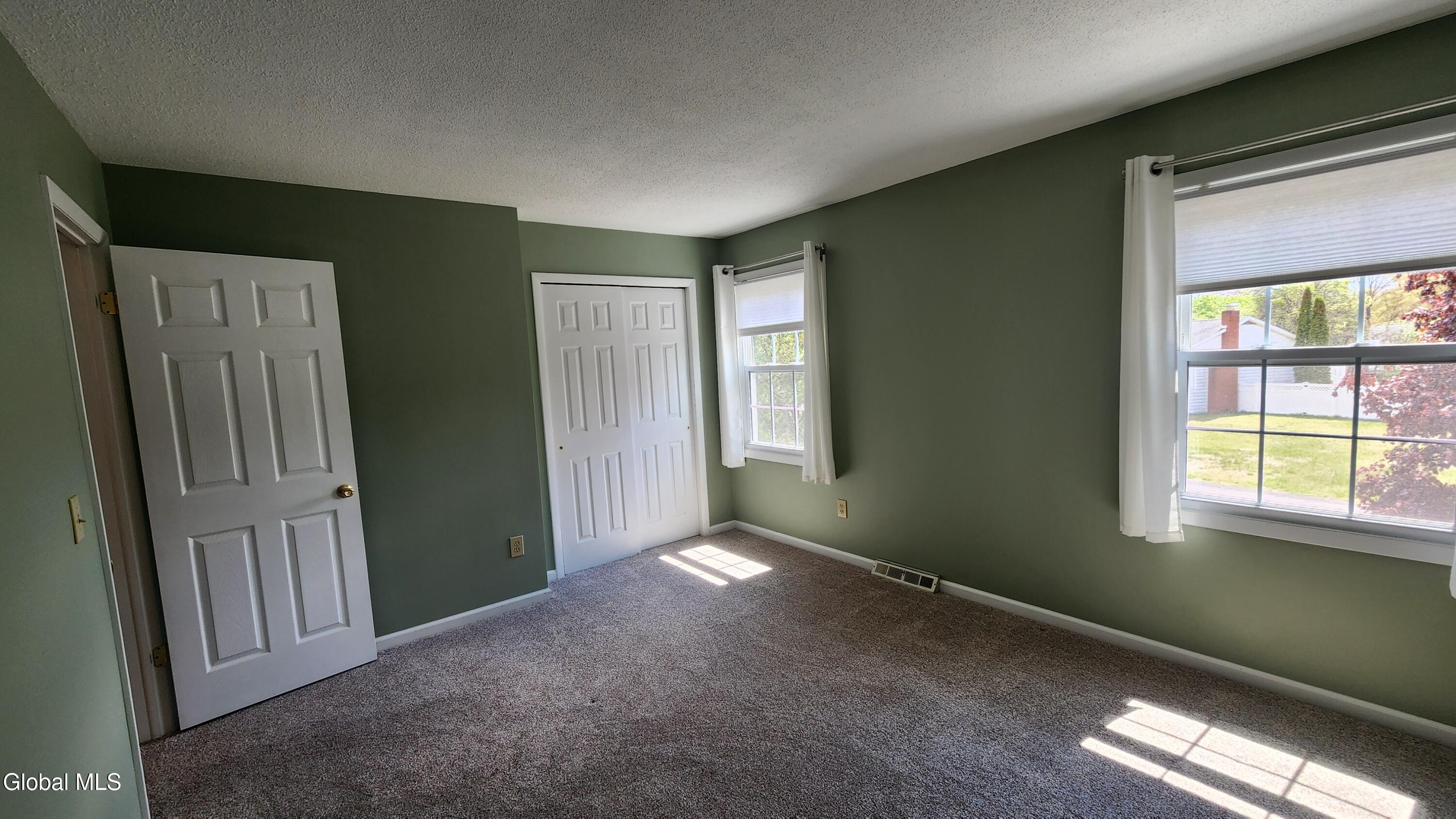 16 Woodridge Street Albany NY 12203