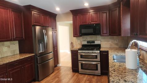 16 Woodridge Street Albany NY 12203