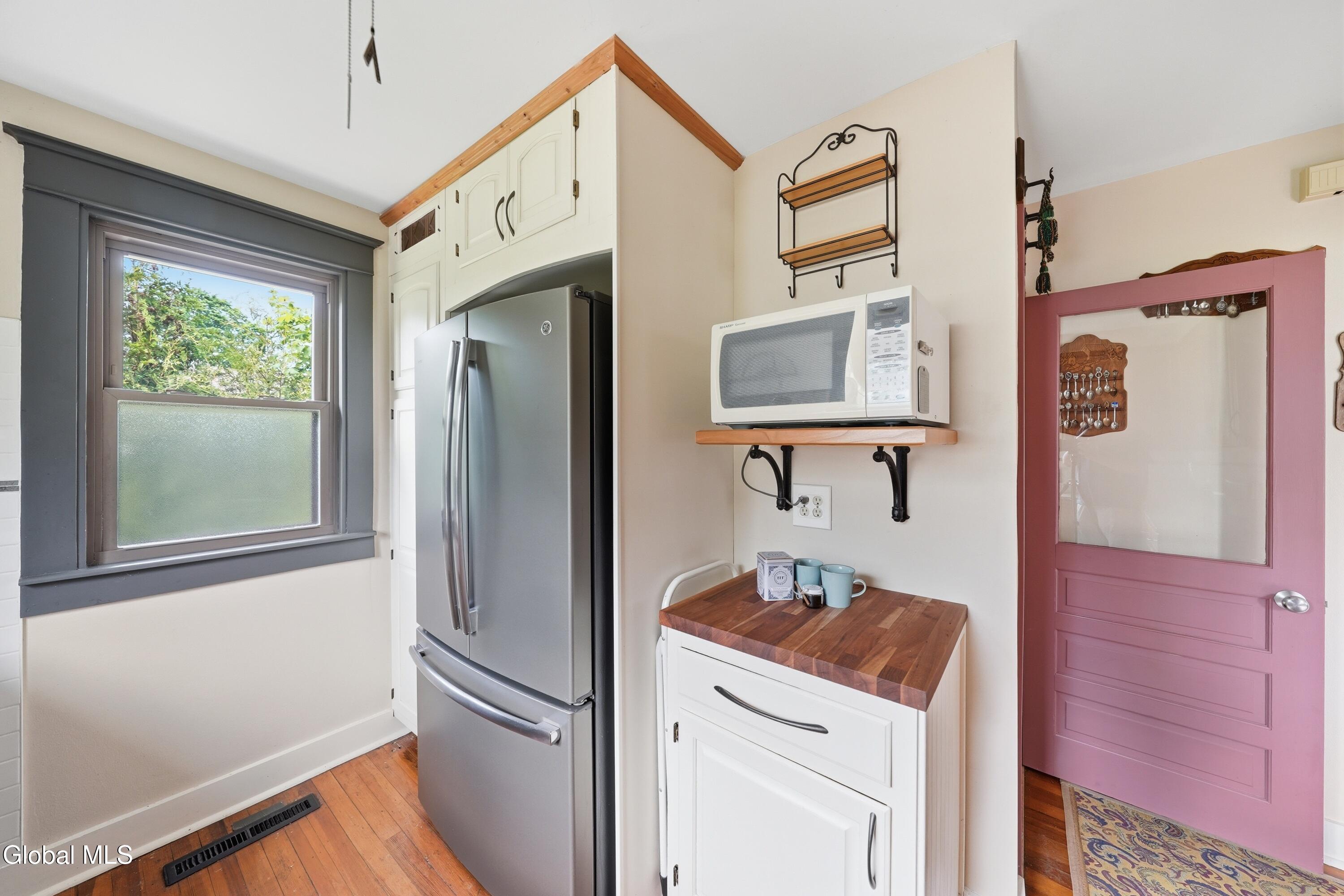 17 Midline Road Ballston Lake NY 12019