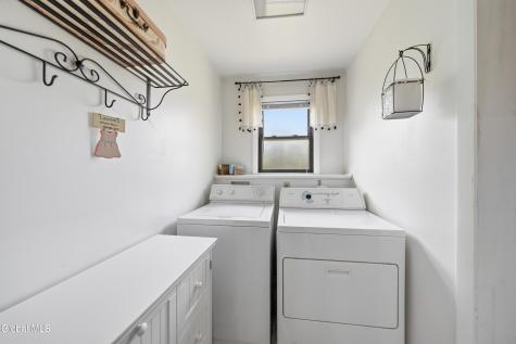 17 Midline Road Ballston Lake NY 12019