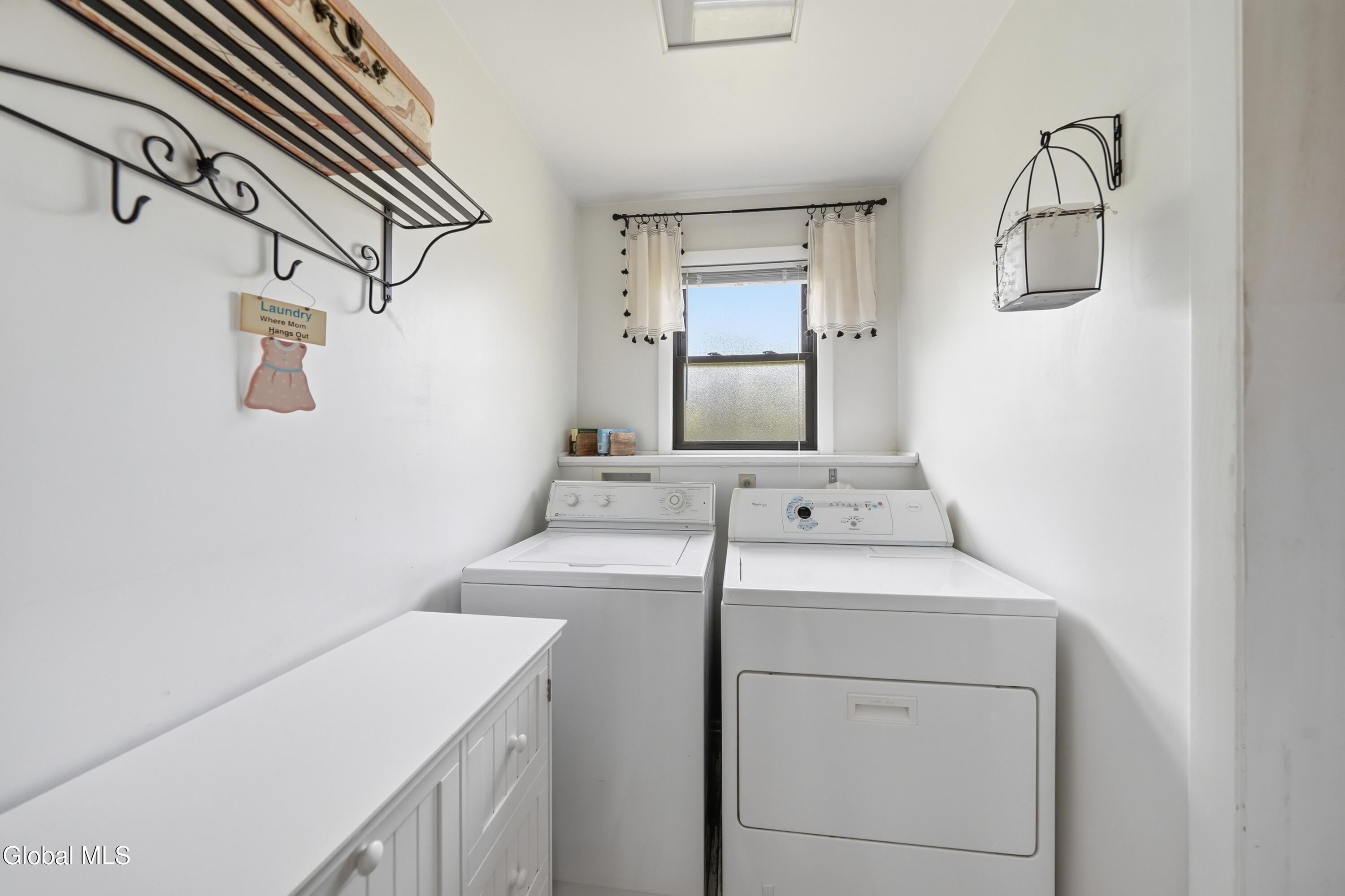 17 Midline Road Ballston Lake NY 12019