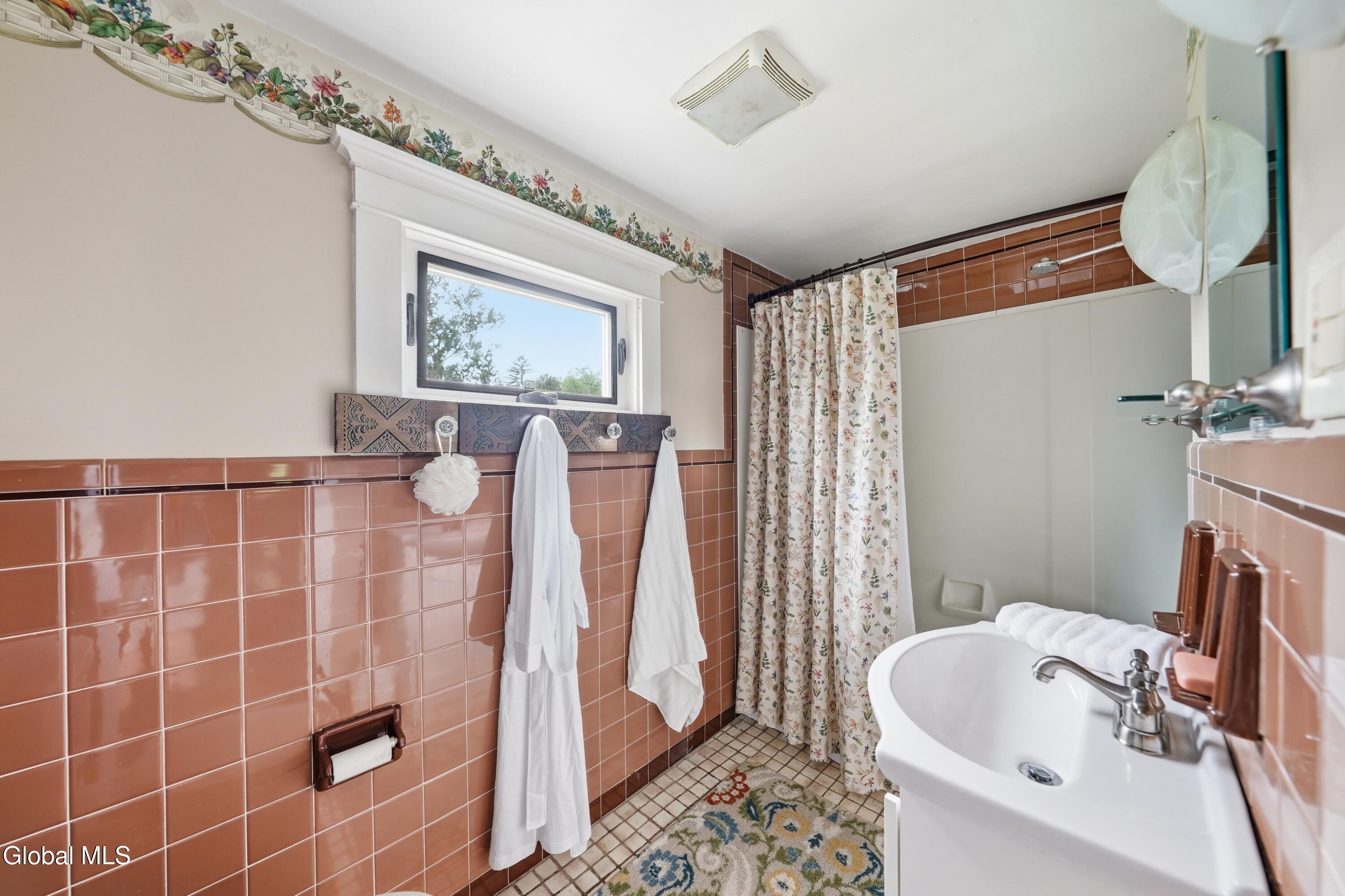 17 Midline Road Ballston Lake NY 12019