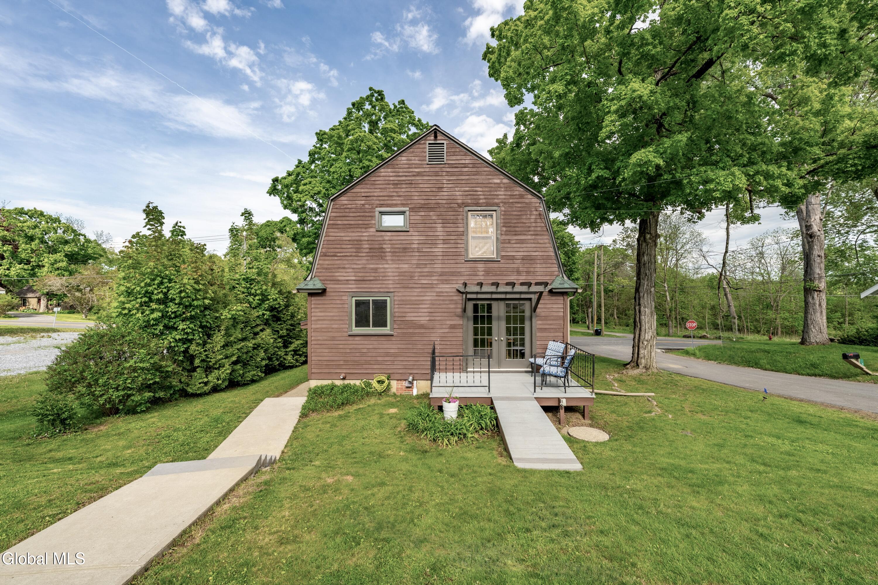 17 Midline Road Ballston Lake NY 12019