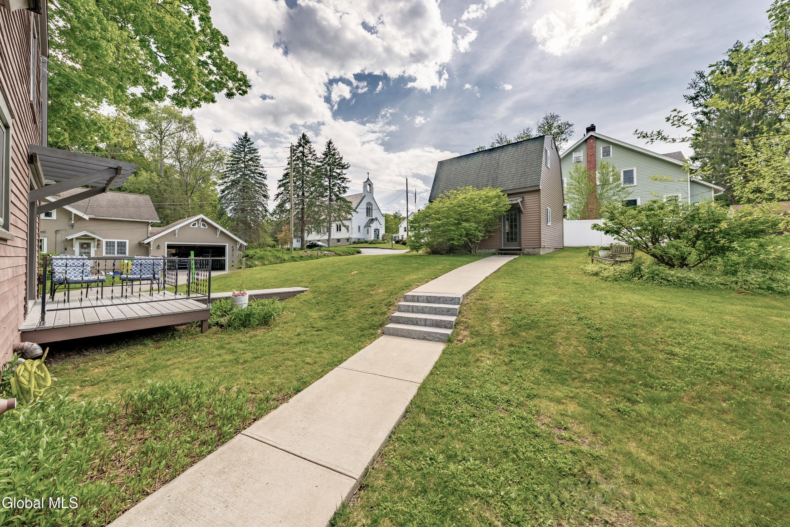 17 Midline Road Ballston Lake NY 12019