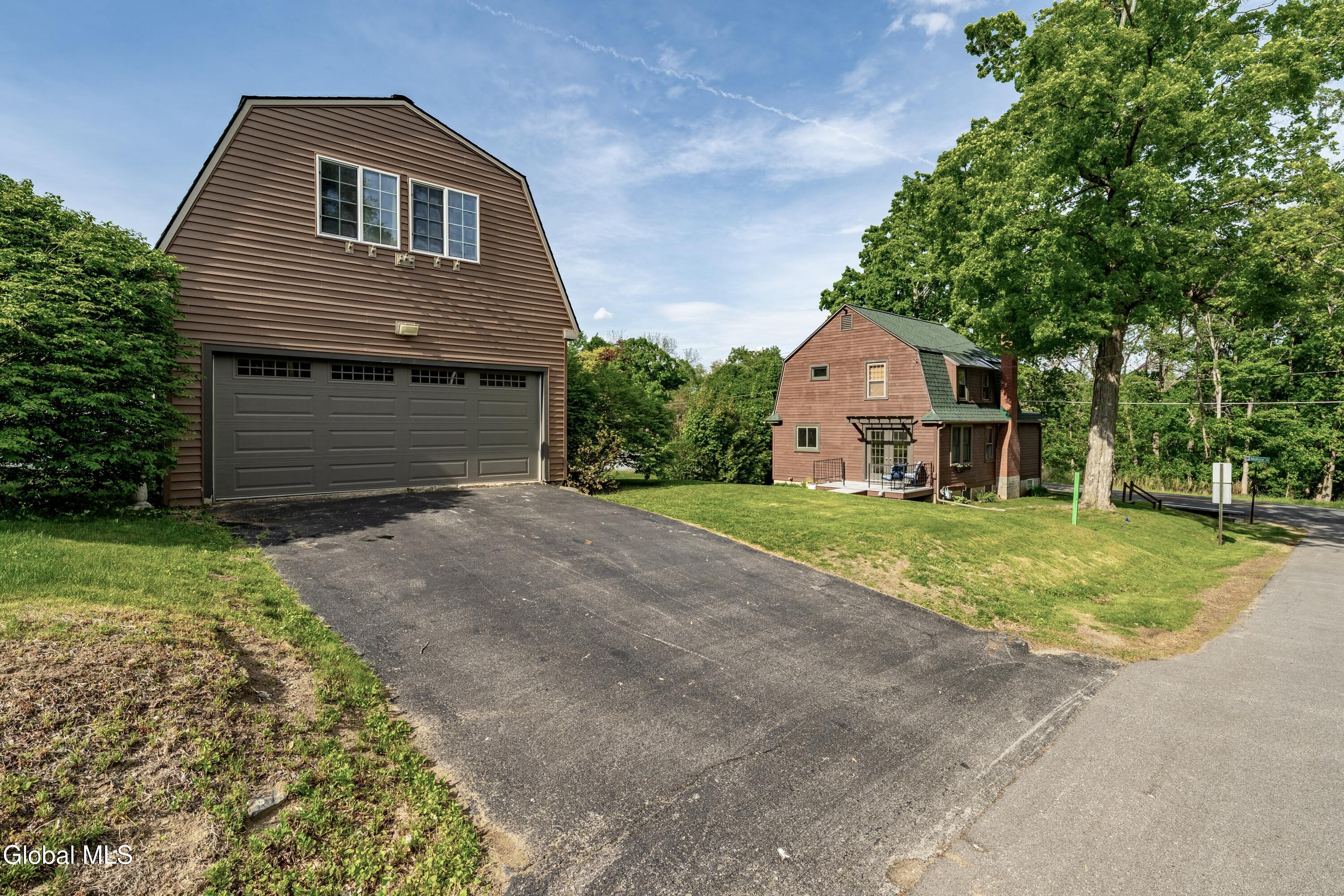 17 Midline Road Ballston Lake NY 12019