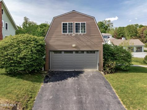 17 Midline Road Ballston Lake NY 12019