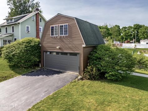 17 Midline Road Ballston Lake NY 12019