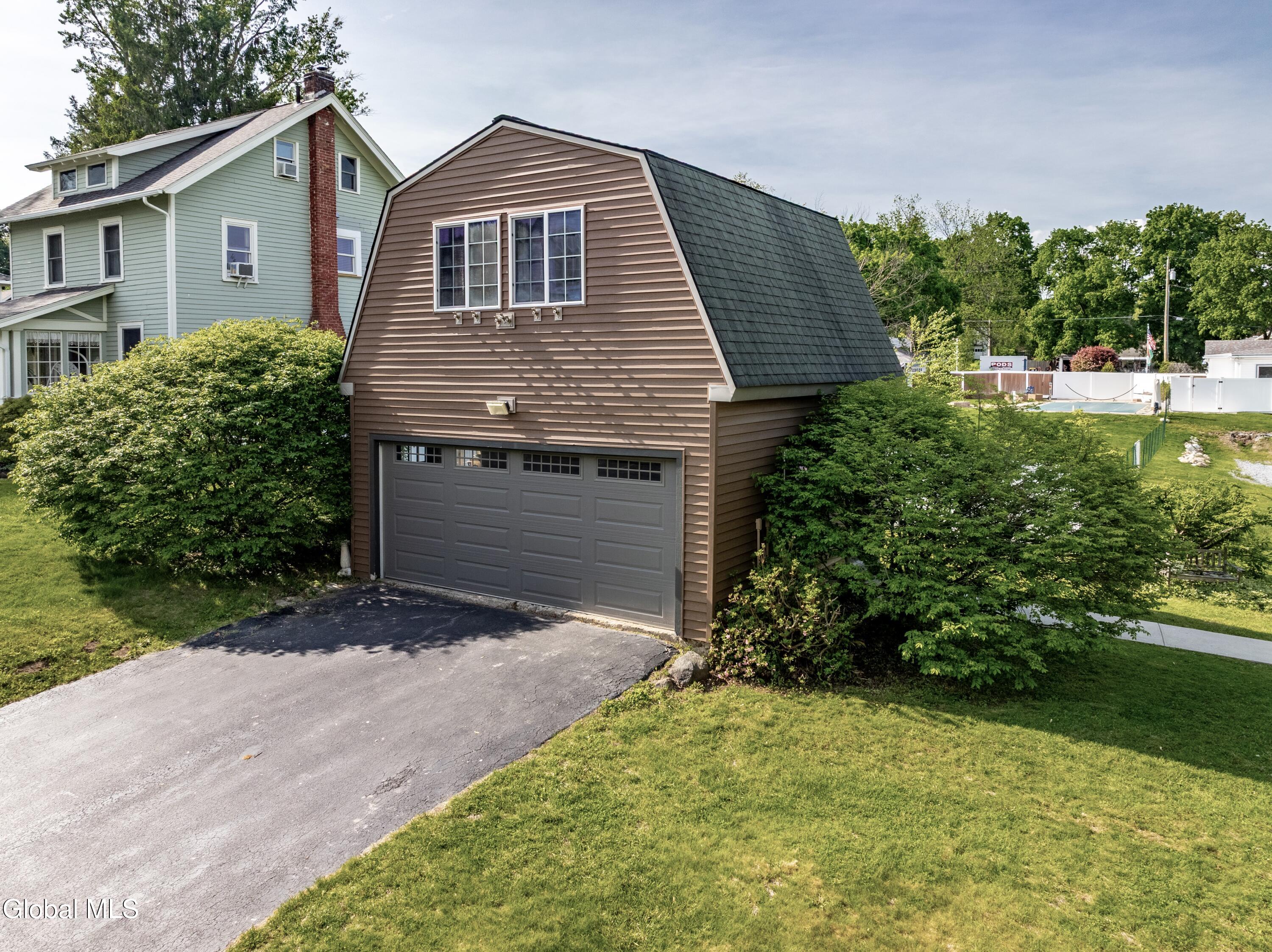 17 Midline Road Ballston Lake NY 12019