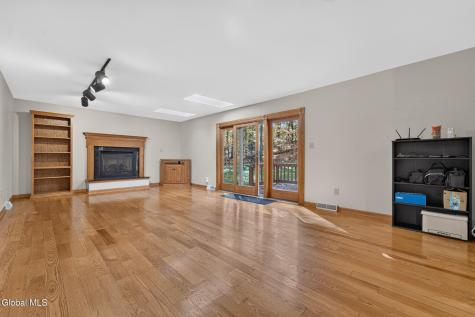 8 Seneca Drive Averill Park NY 12018