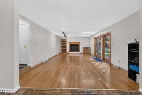 8 Seneca Drive Averill Park NY 12018