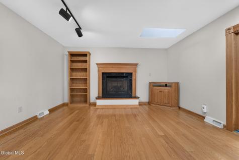 8 Seneca Drive Averill Park NY 12018