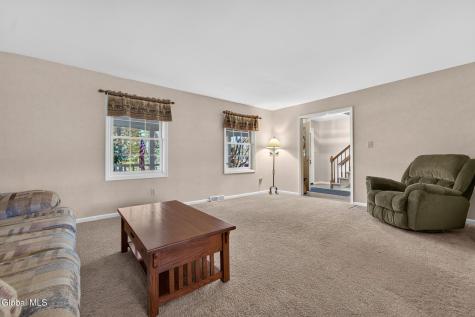 8 Seneca Drive Averill Park NY 12018