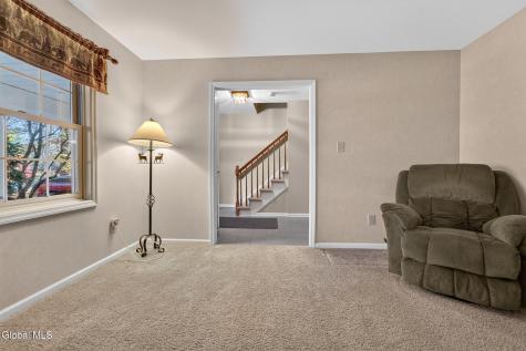 8 Seneca Drive Averill Park NY 12018