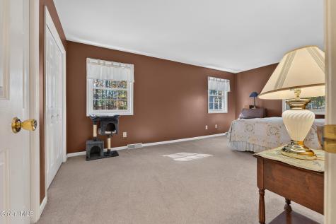 8 Seneca Drive Averill Park NY 12018