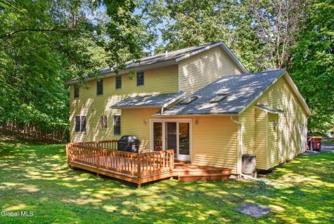 8 Seneca Drive Averill Park NY 12018