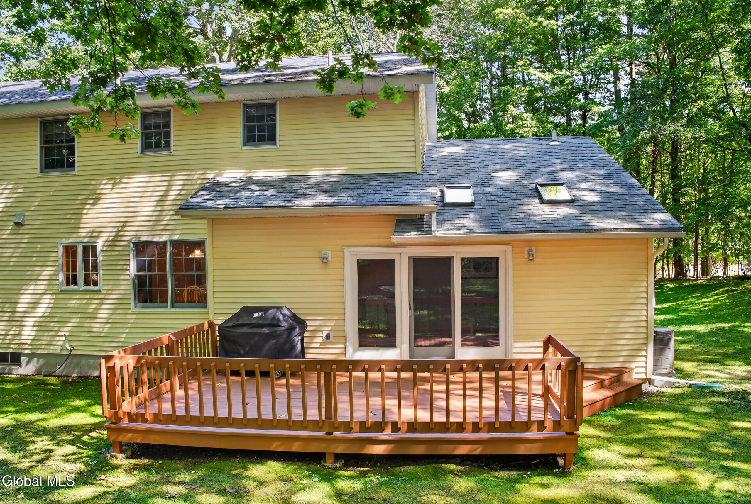 8 Seneca Drive Averill Park NY 12018