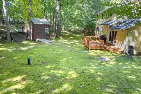 8 Seneca Drive Averill Park NY 12018