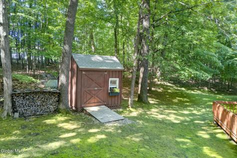 8 Seneca Drive Averill Park NY 12018