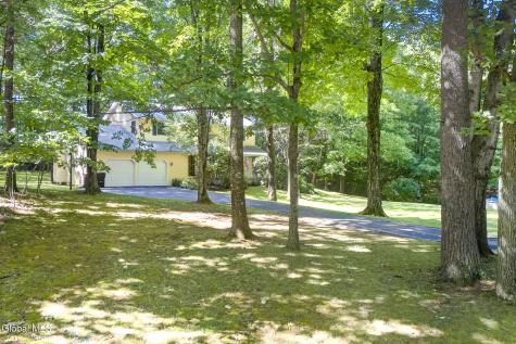 8 Seneca Drive Averill Park NY 12018