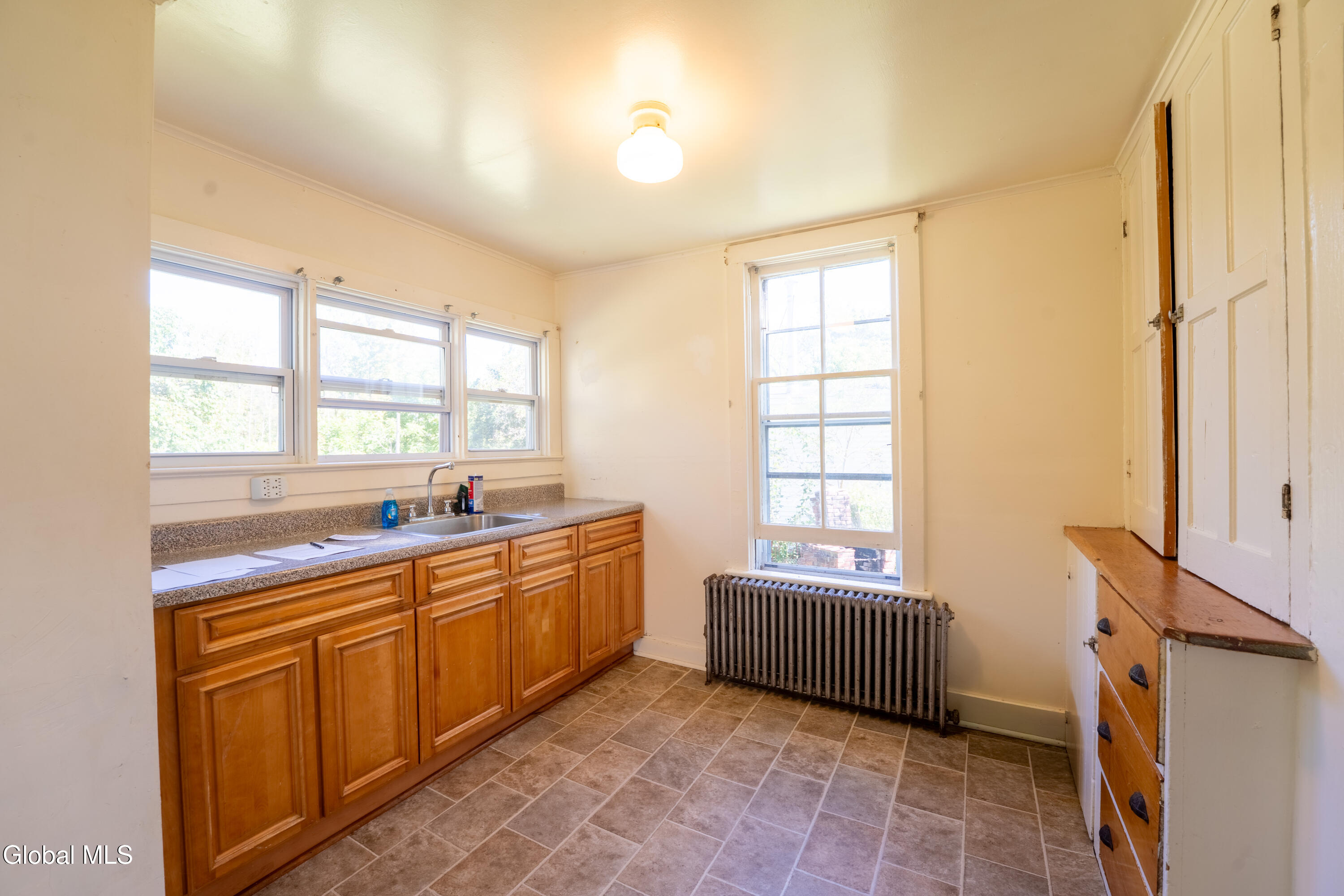 146 West Street Gloversville NY 12078