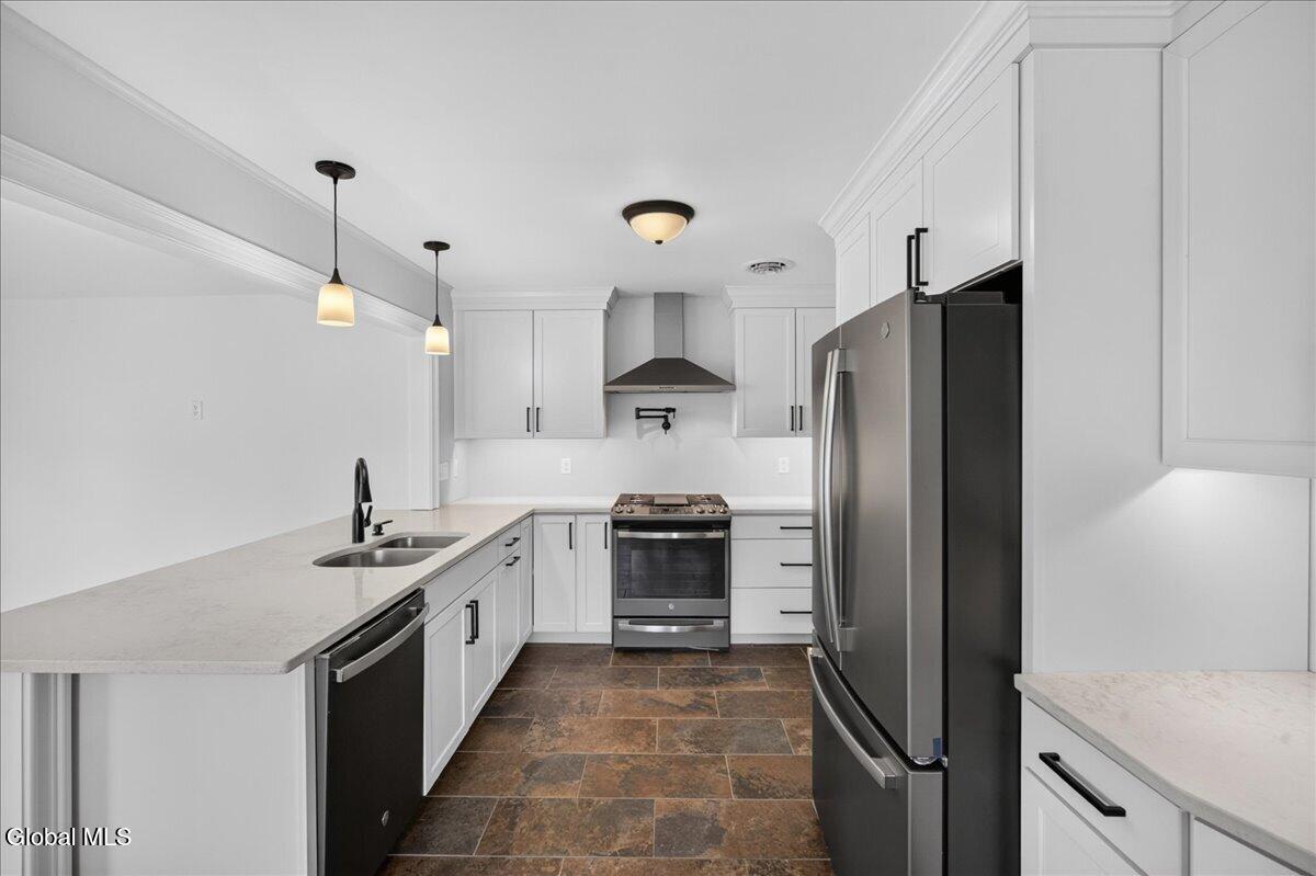 55 Hunting Road Albany NY 12205