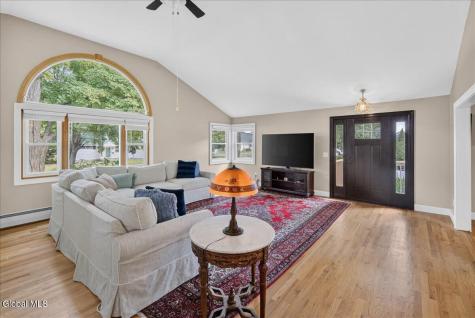 55 Hunting Road Albany NY 12205