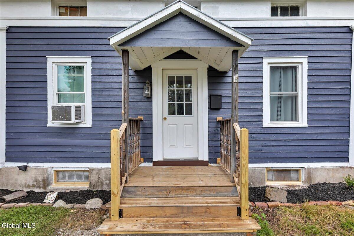7 N Union Street Cambridge NY 12816