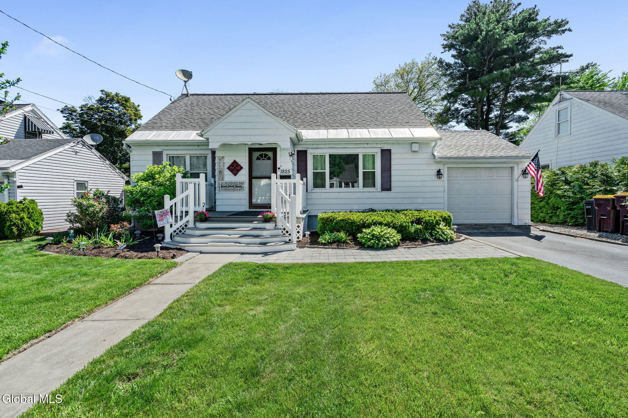 1825 Van Cortland Street Schenectady NY 12303