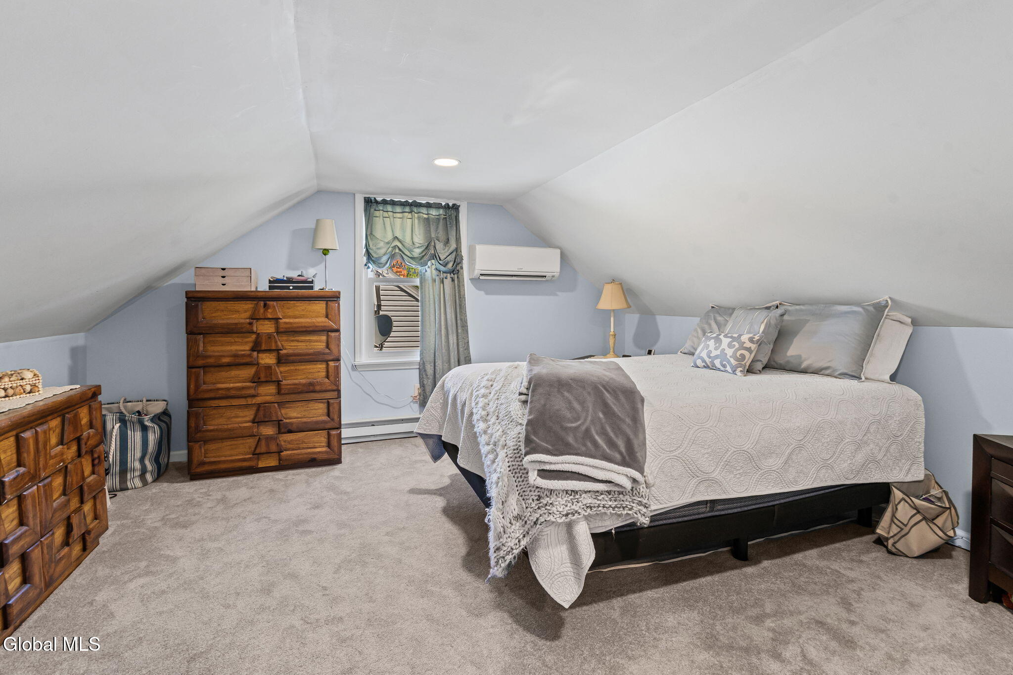 1825 Van Cortland Street Schenectady NY 12303