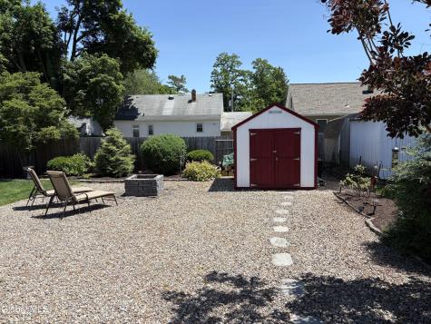 1825 Van Cortland Street Schenectady NY 12303