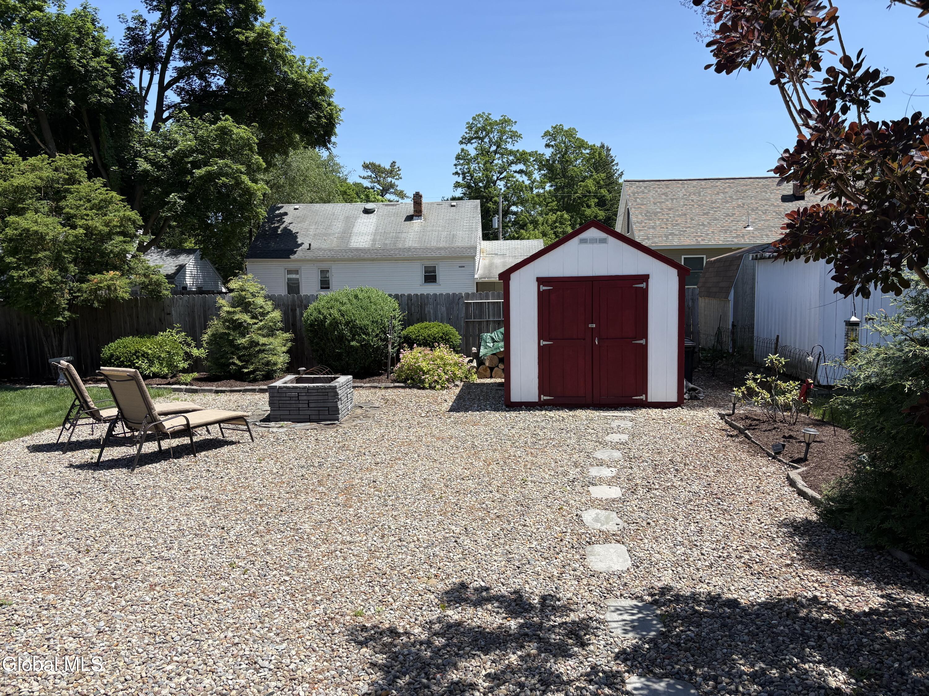 1825 Van Cortland Street Schenectady NY 12303