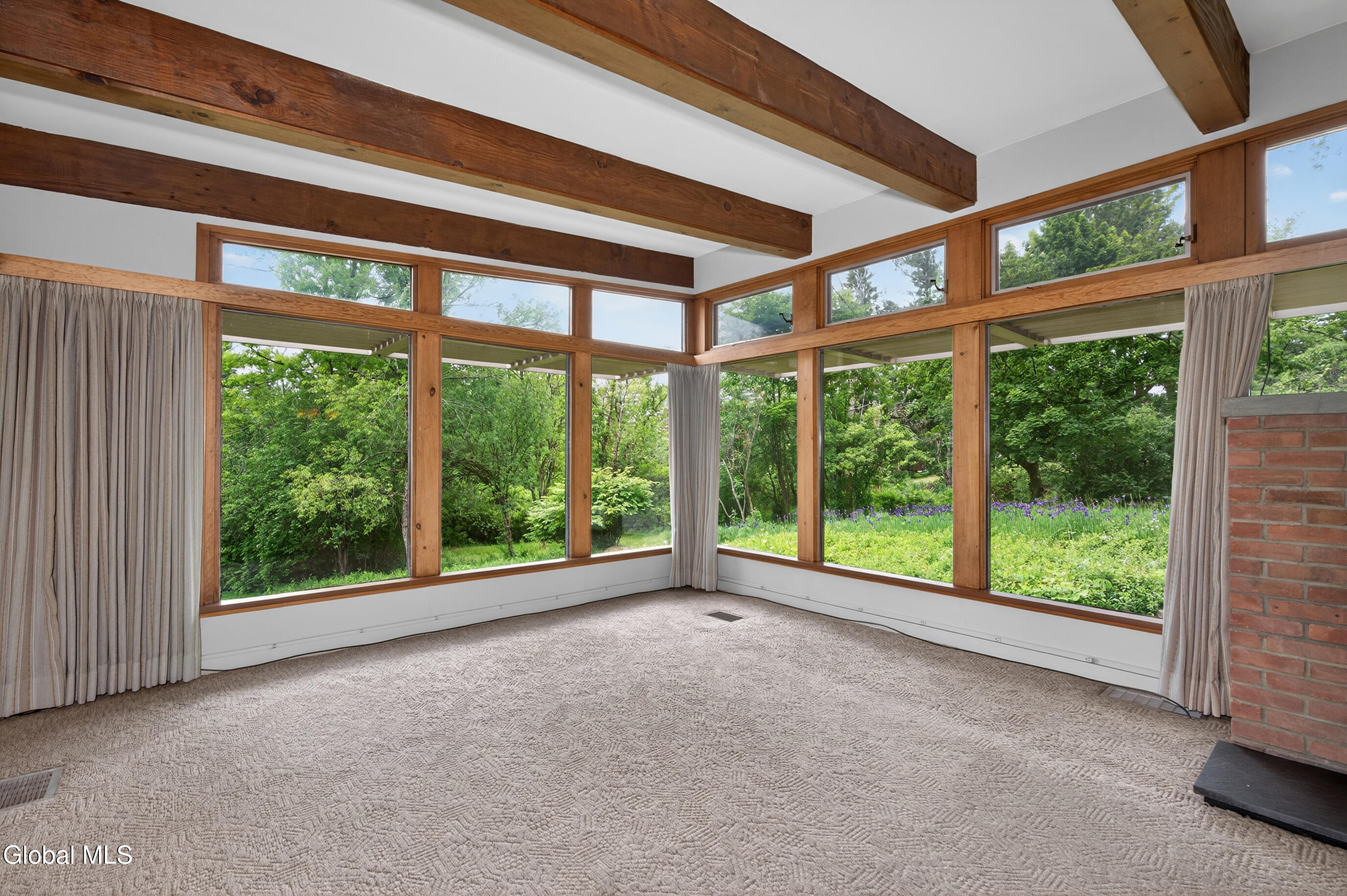 323 Oakridge Drive Schenectady NY 12306