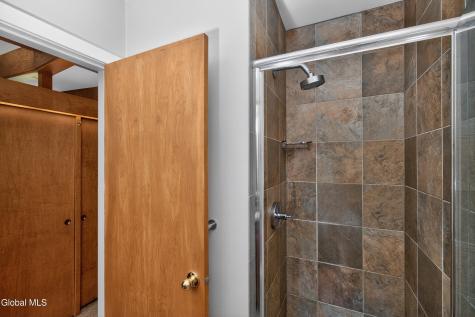 323 Oakridge Drive Schenectady NY 12306