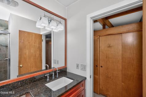 323 Oakridge Drive Schenectady NY 12306