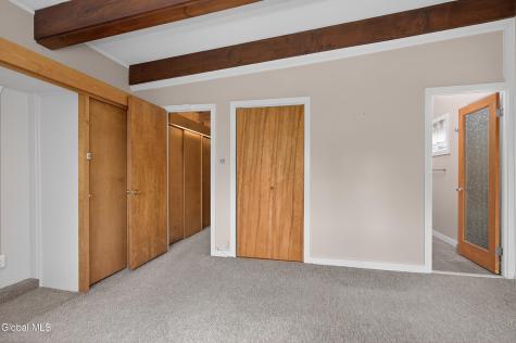 323 Oakridge Drive Schenectady NY 12306