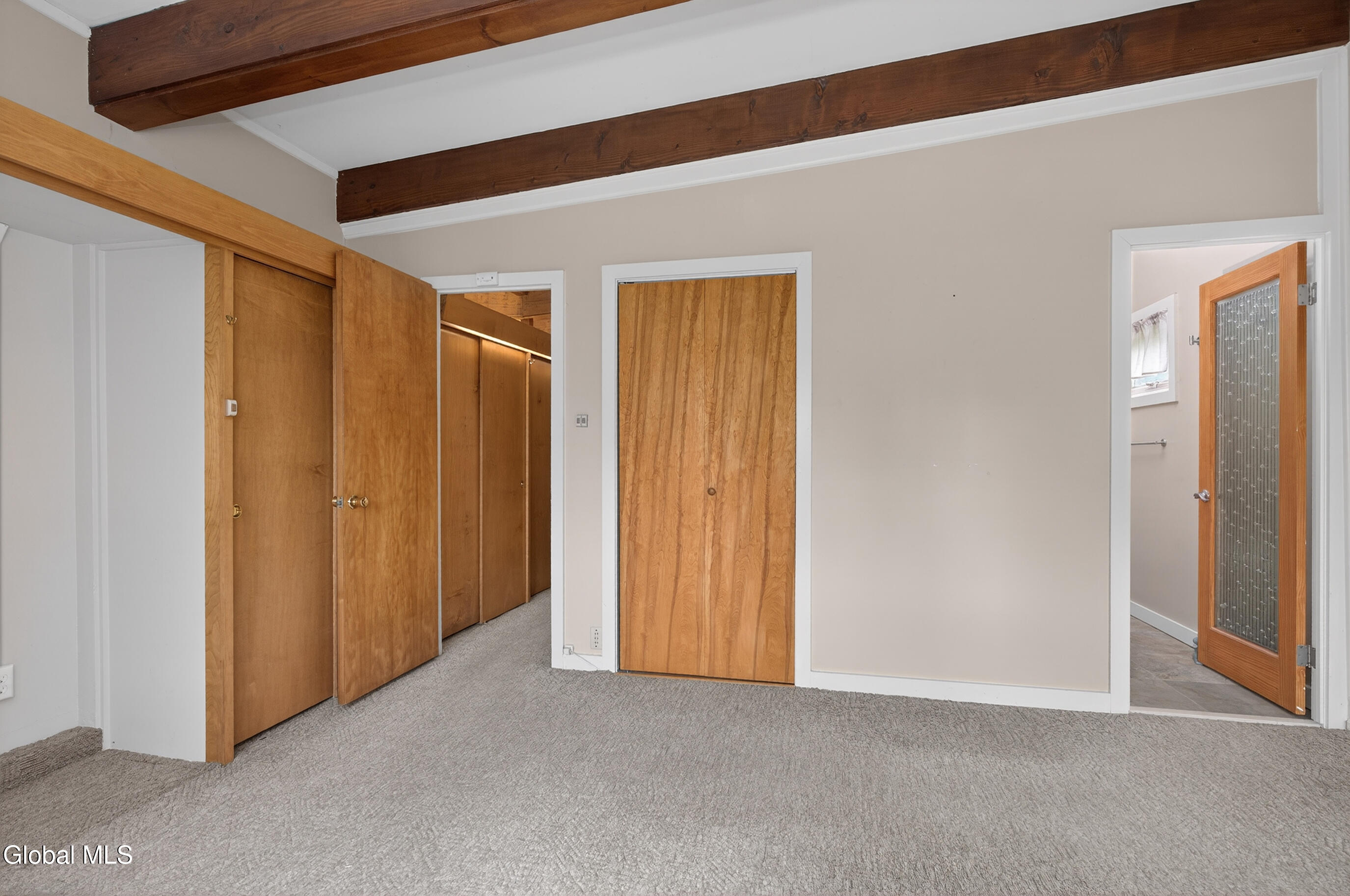 323 Oakridge Drive Schenectady NY 12306