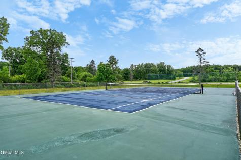 323 Oakridge Drive Schenectady NY 12306