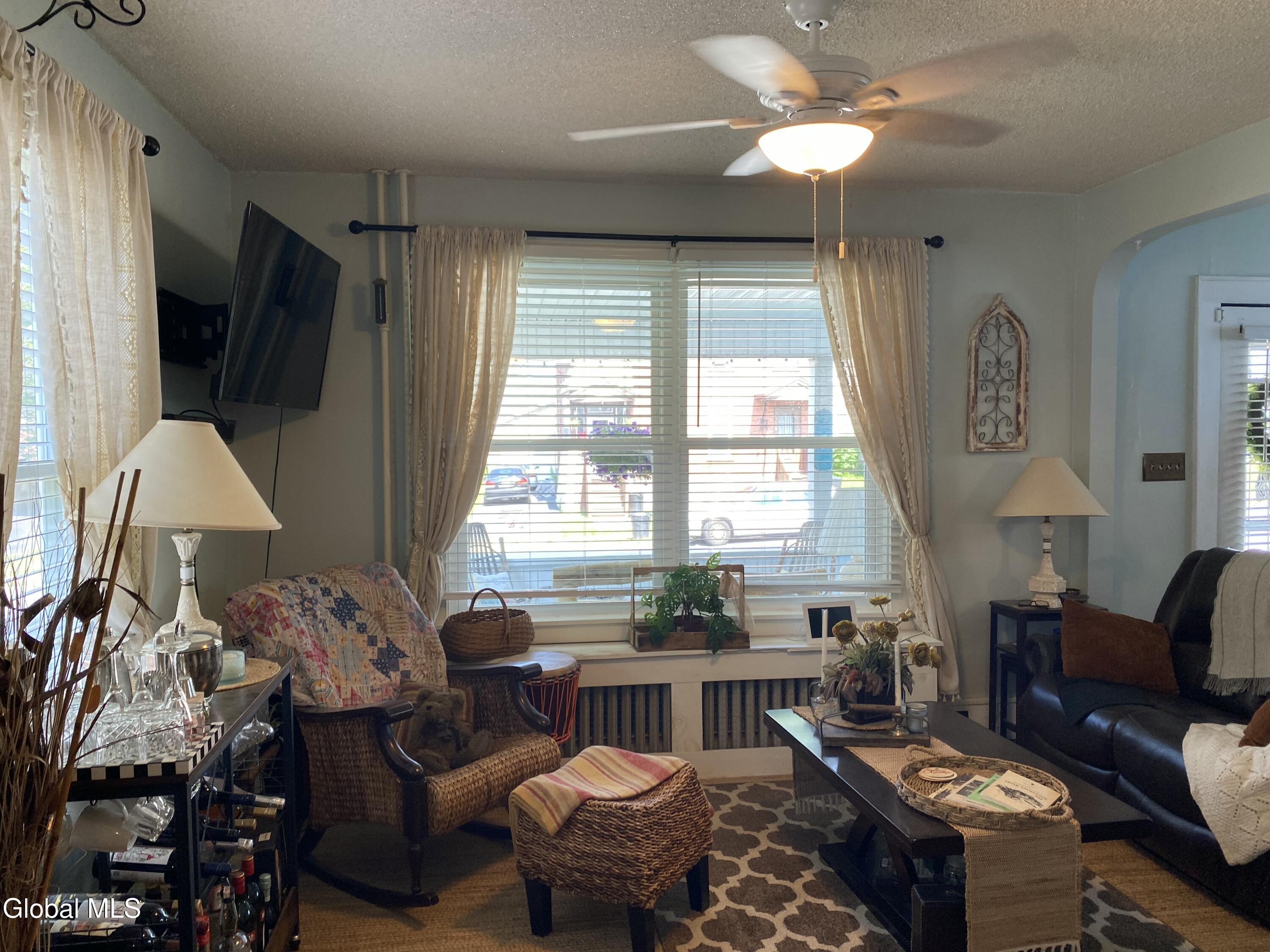 191 Brookside Avenue Amsterdam NY 12010