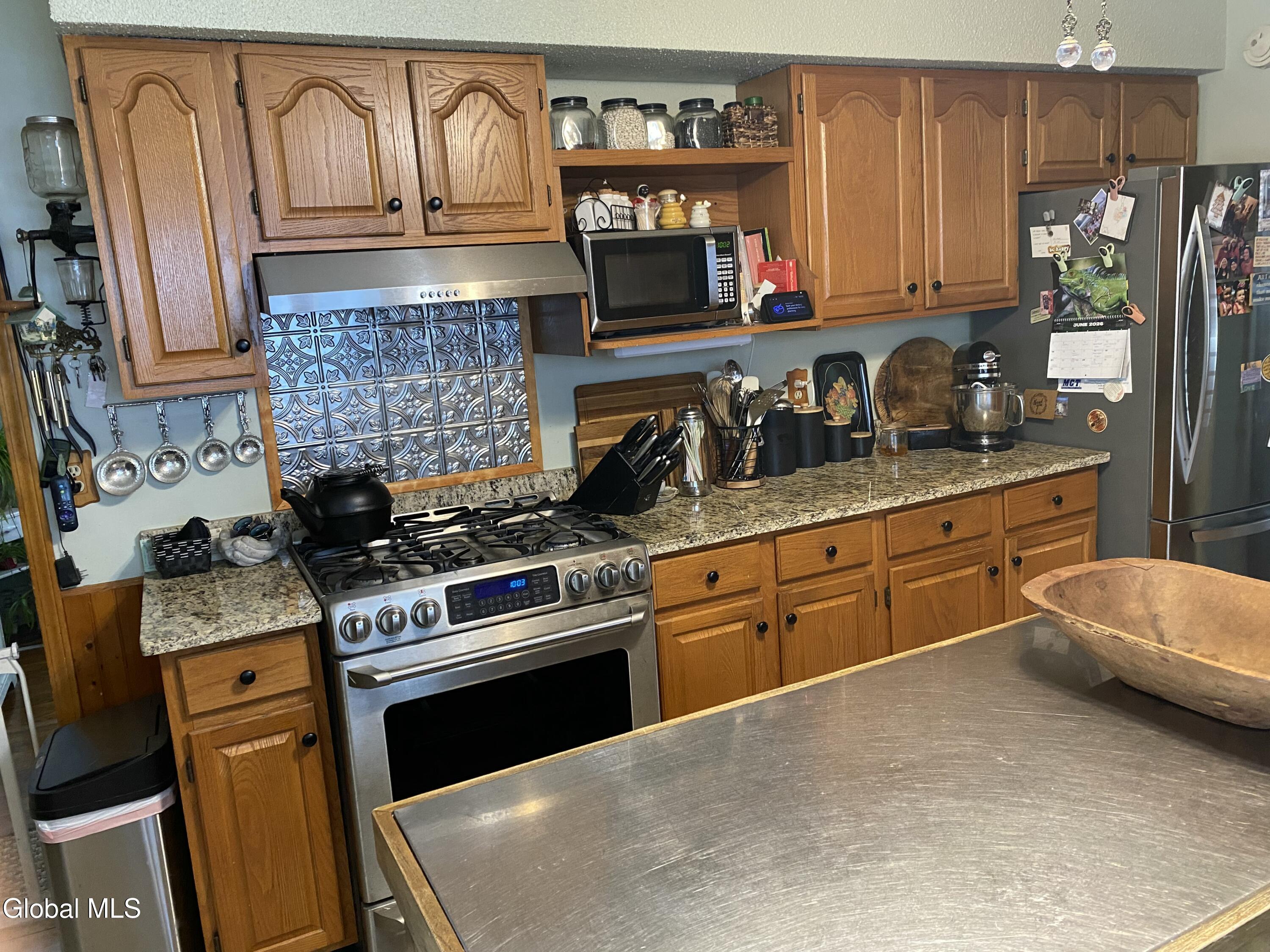 191 Brookside Avenue Amsterdam NY 12010