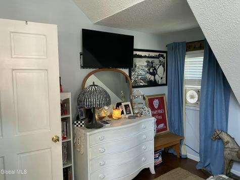 191 Brookside Avenue Amsterdam NY 12010