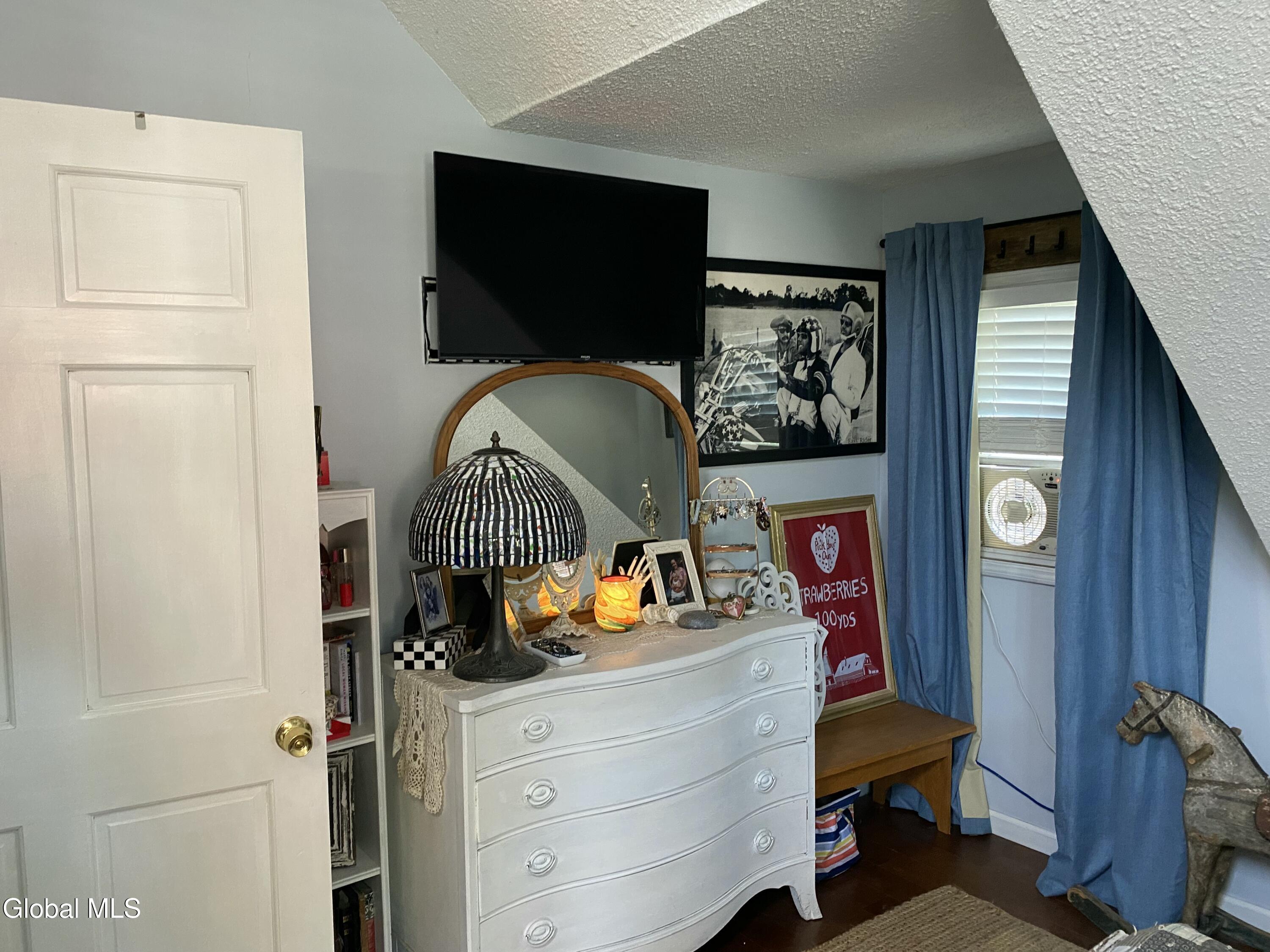 191 Brookside Avenue Amsterdam NY 12010