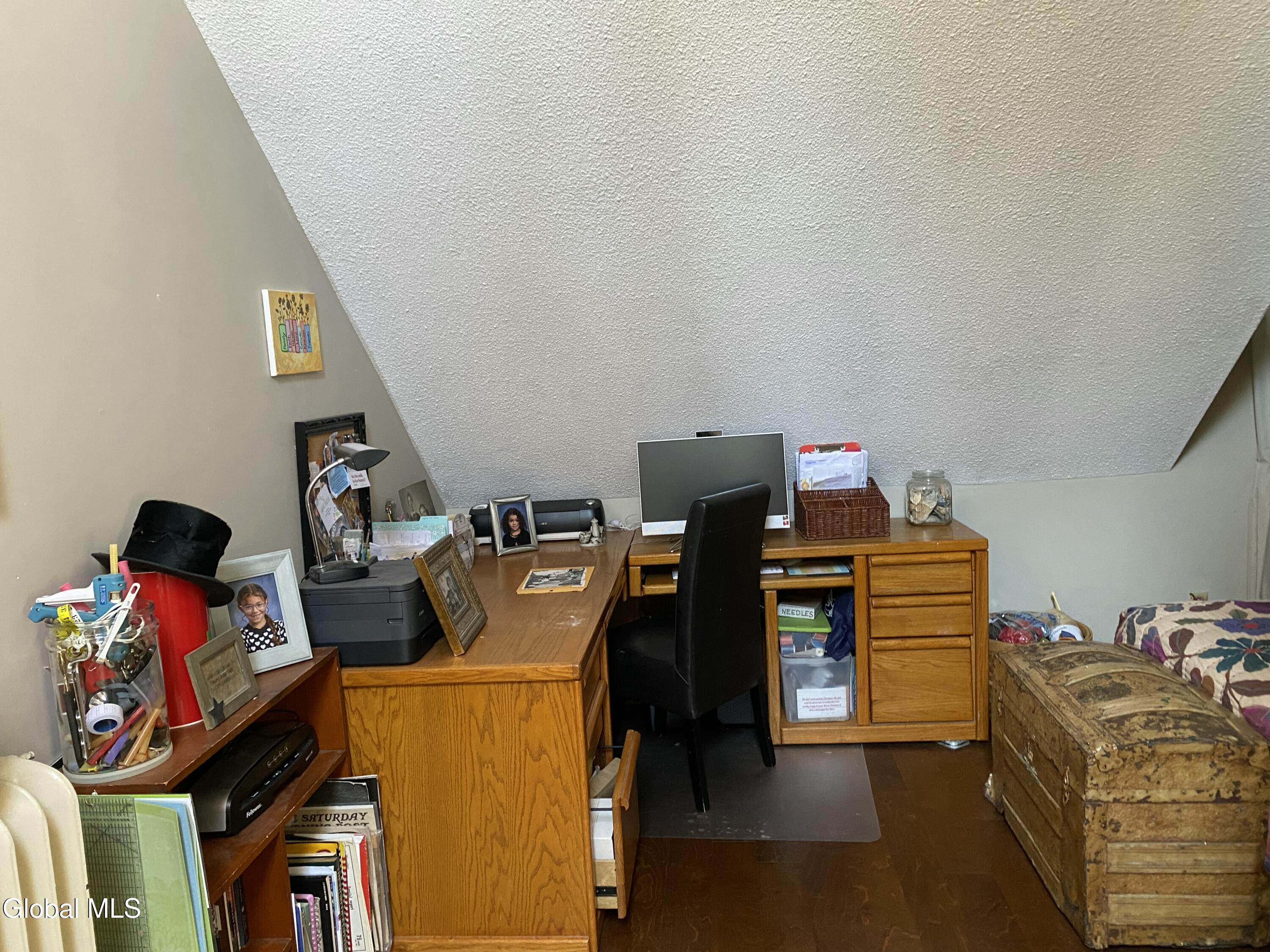 191 Brookside Avenue Amsterdam NY 12010