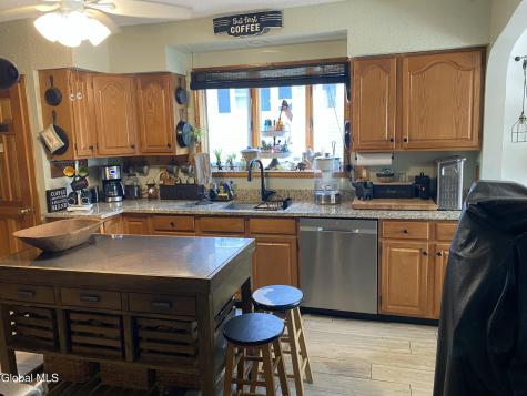 191 Brookside Avenue Amsterdam NY 12010