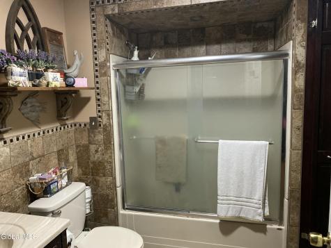 191 Brookside Avenue Amsterdam NY 12010