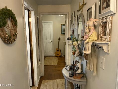 191 Brookside Avenue Amsterdam NY 12010