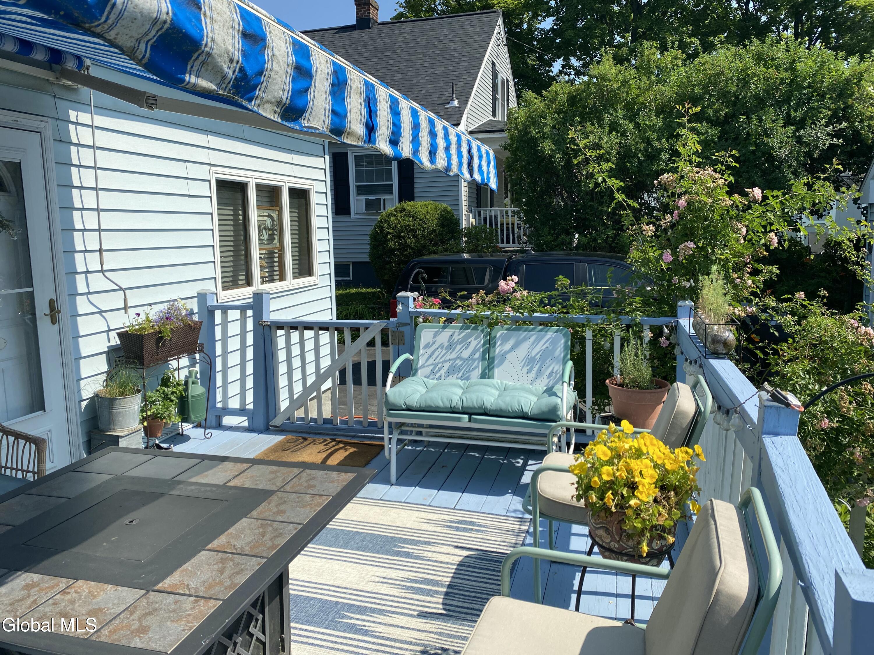 191 Brookside Avenue Amsterdam NY 12010